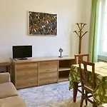 Apartamento La Per Vacanze