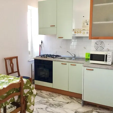 La Per Vacanze * Finale Ligure