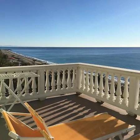 La Per Vacanze * Finale Ligure