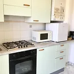 La Per Vacanze Apartment *
